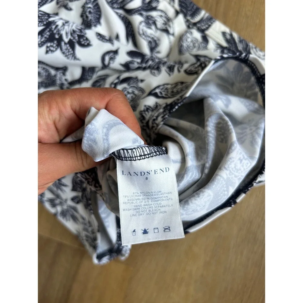 Lands End Womens Navy White Floral Halter Tankini Top Swimwear‎ Size 8